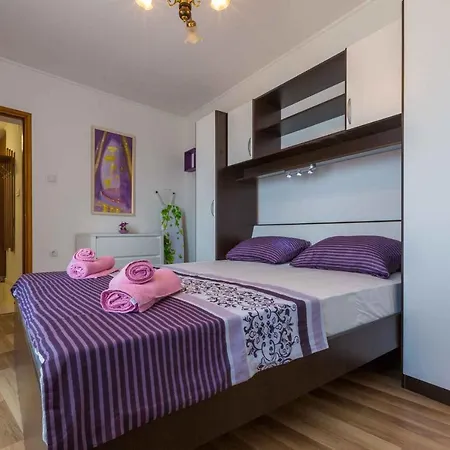 Appartamento In 39074