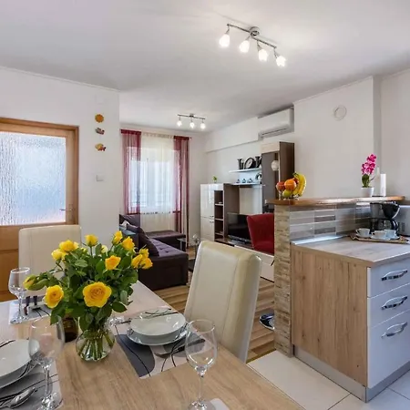 Apartment In 39074