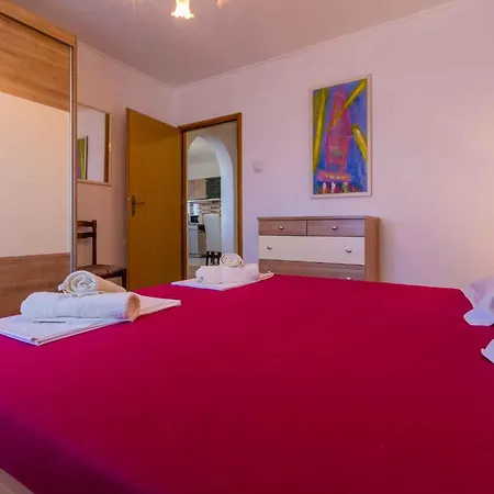 In 39074 Апартаменты *